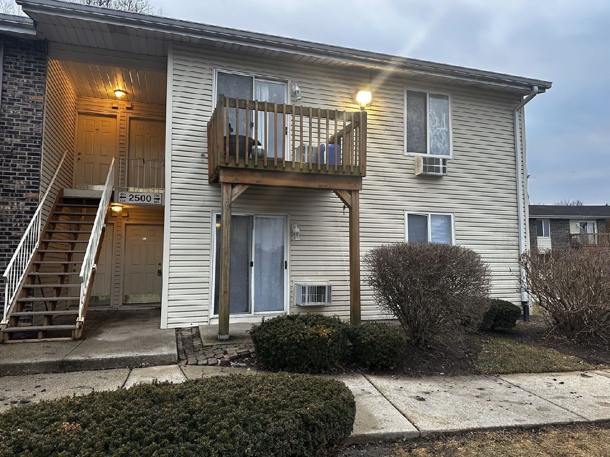  For Rent Oswego Illinois, 2500 Light