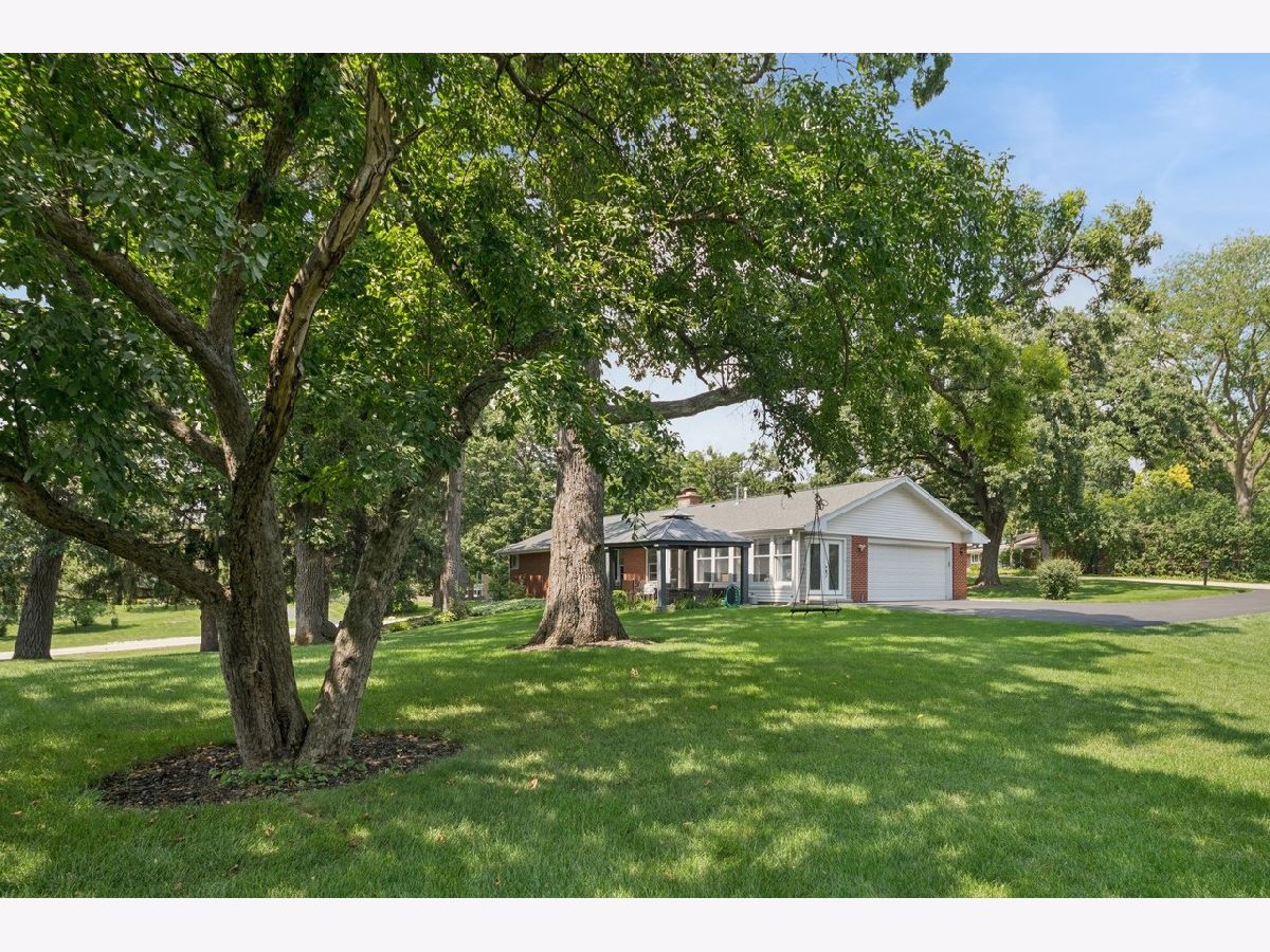 For Sale Elgin Illinois, 1301 Little John Drive