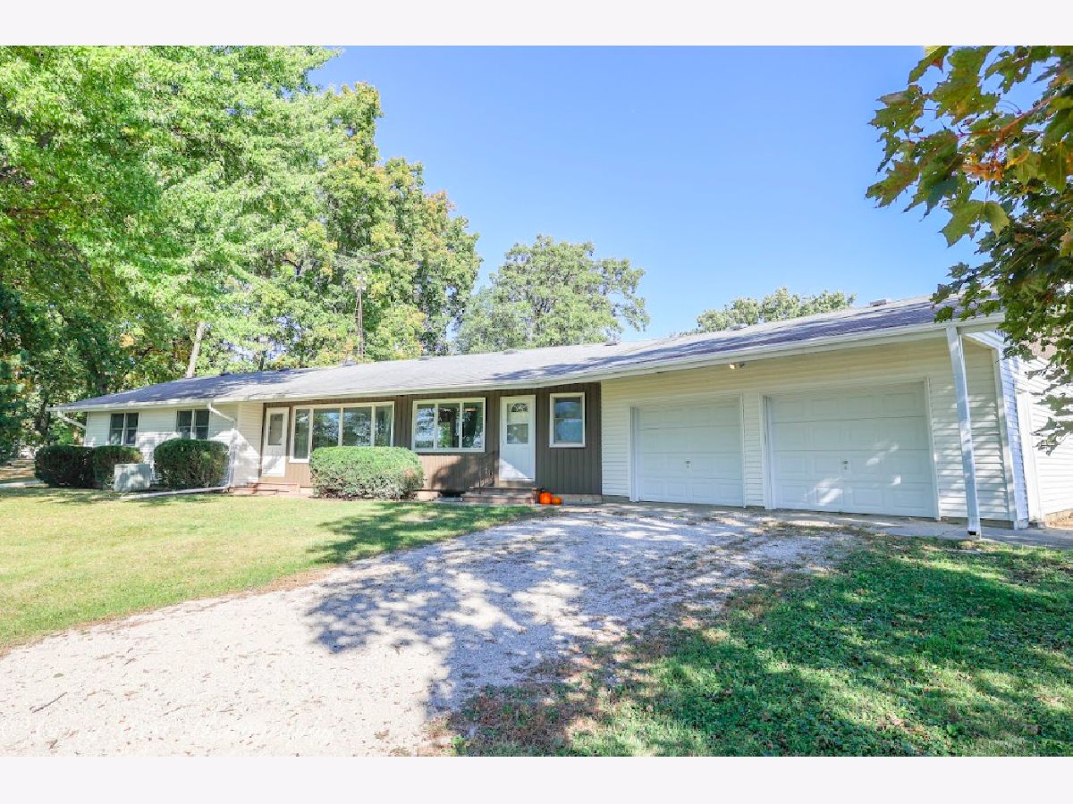  For Sale Genoa Illinois, 13432 Ash Road