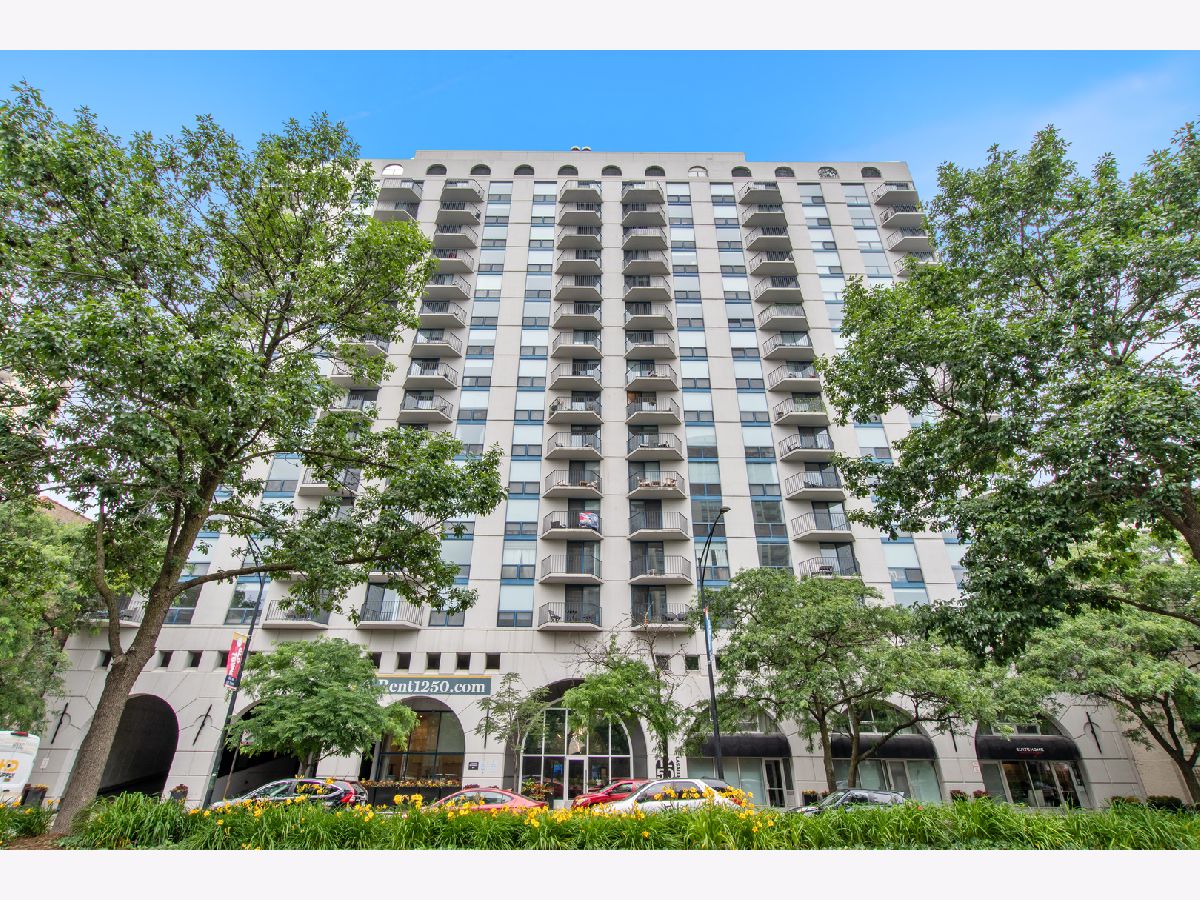  Rented Chicago Illinois, 1250 Lasalle