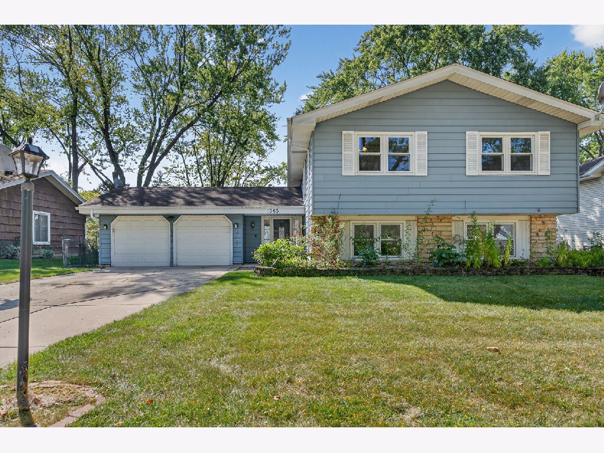 Homes For Sale Highlands Hoffman Xxi Hoffman Estates Illinois, 1365 Blair Lane
