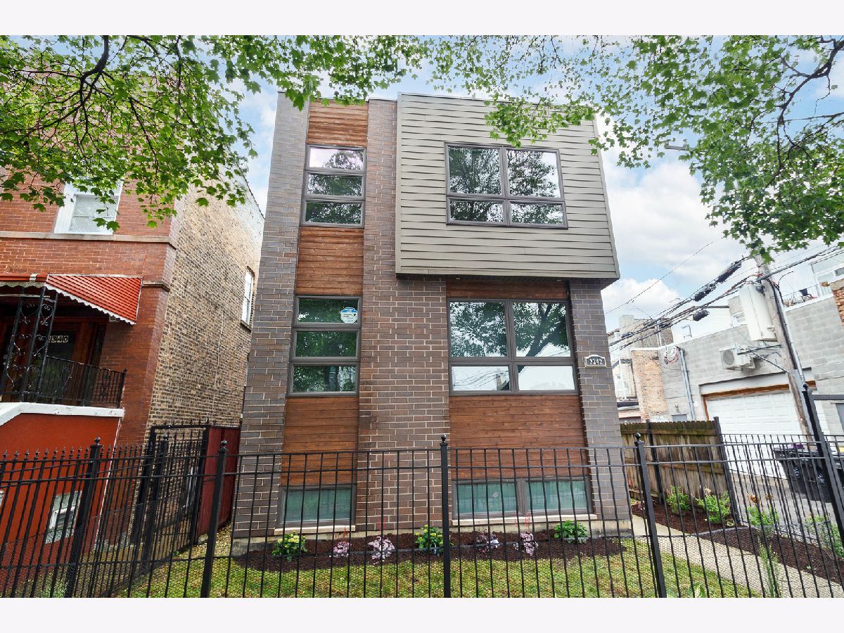  Sold Chicago Illinois, 2342 Hamlin