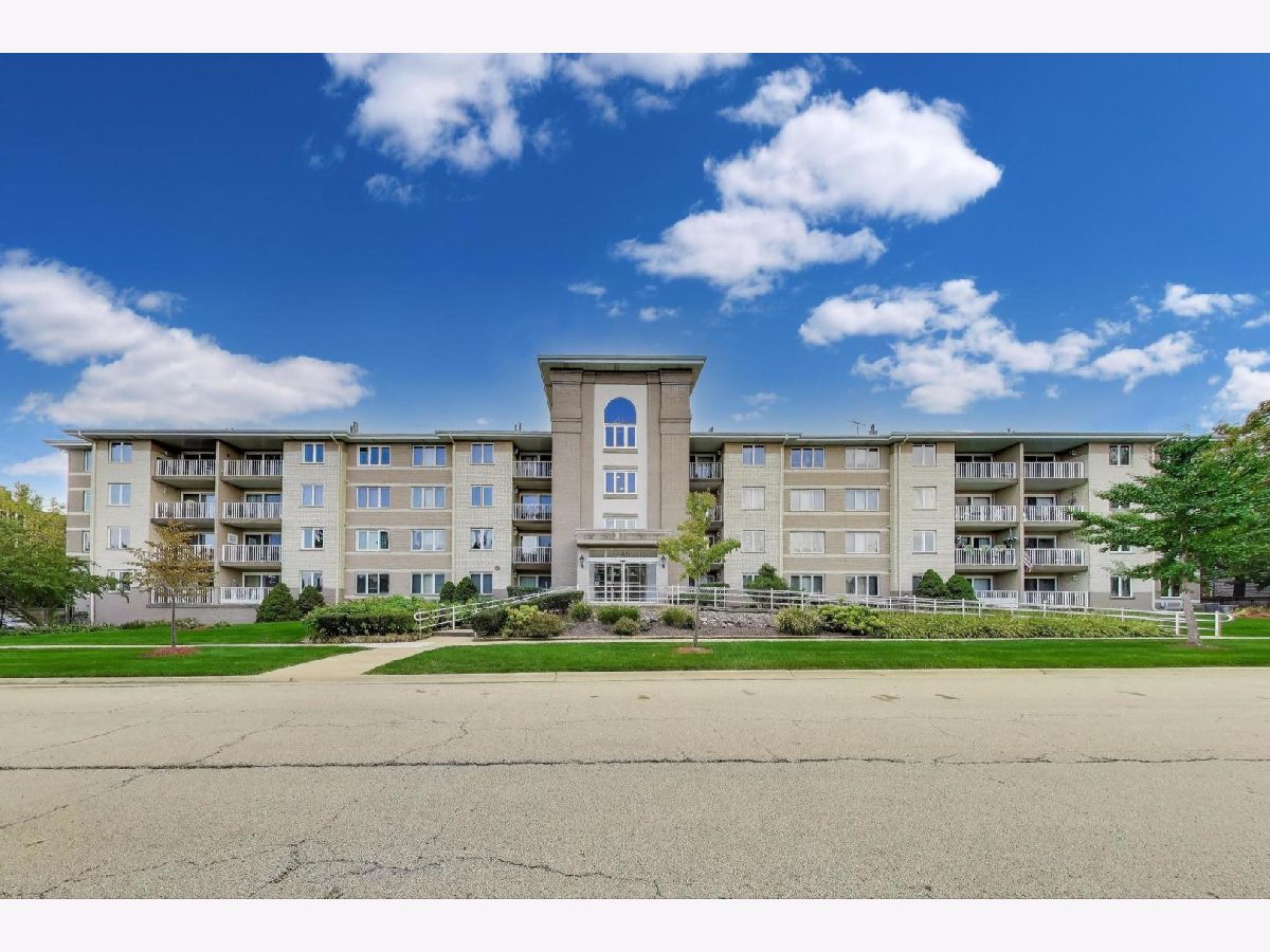  For Sale Wood Dale Illinois, 440 Montrose Avenue