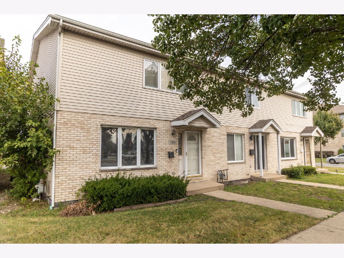  For Sale Burbank Illinois, 5304 79th Street