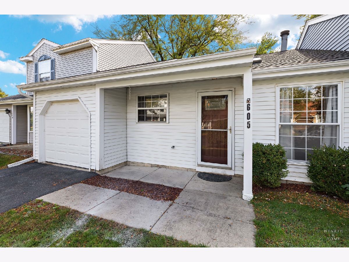  For Sale Island Lake Illinois, 605 Yale Lane