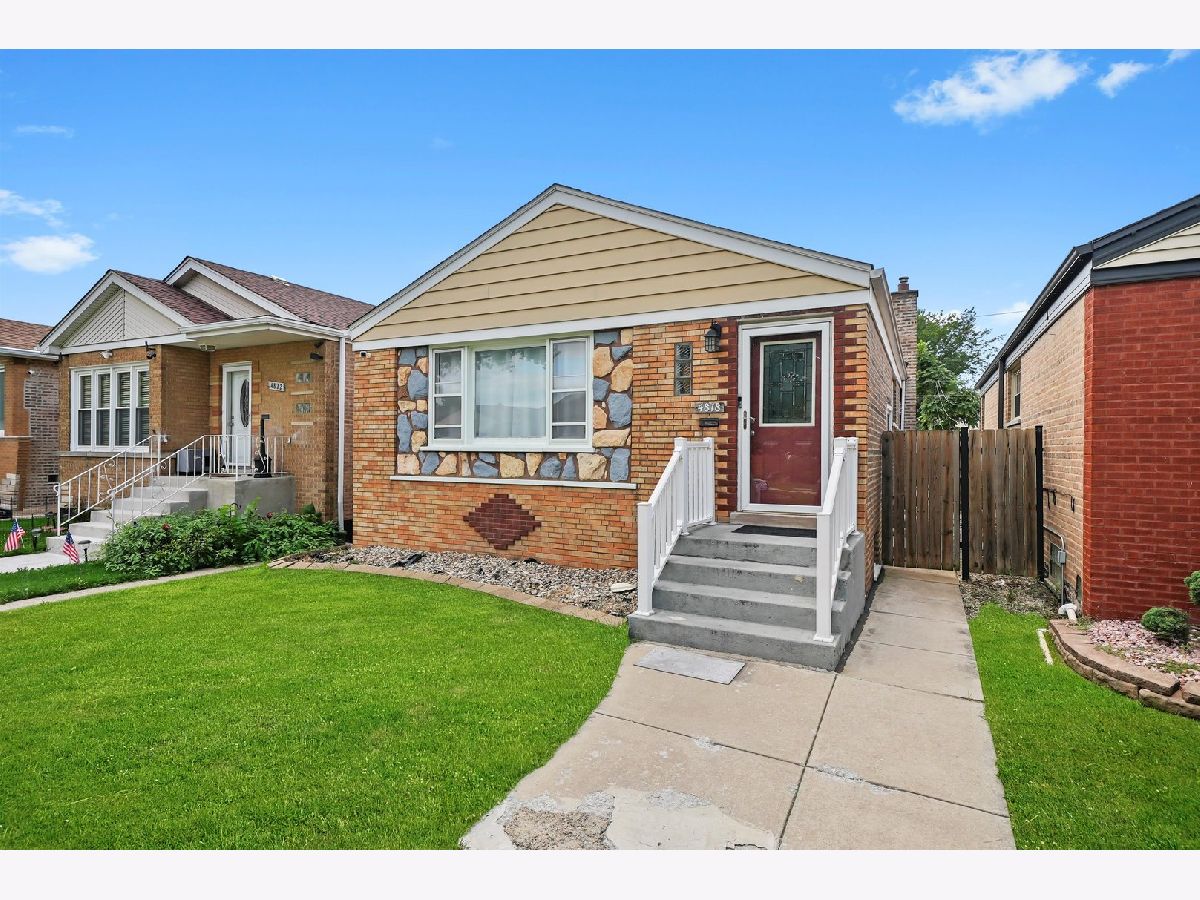  For Sale Chicago Illinois, 4818 Lavergne Avenue