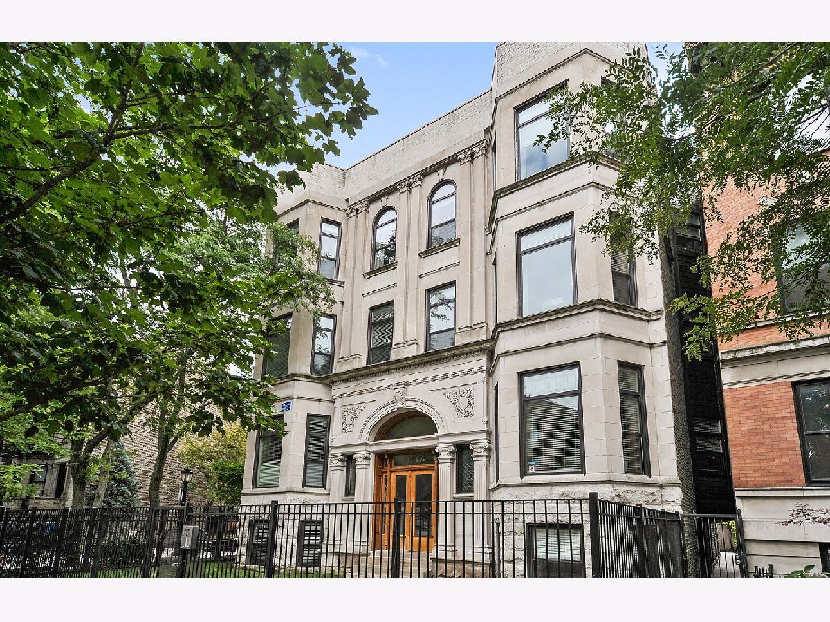  Rented Chicago Illinois, 673 Roscoe