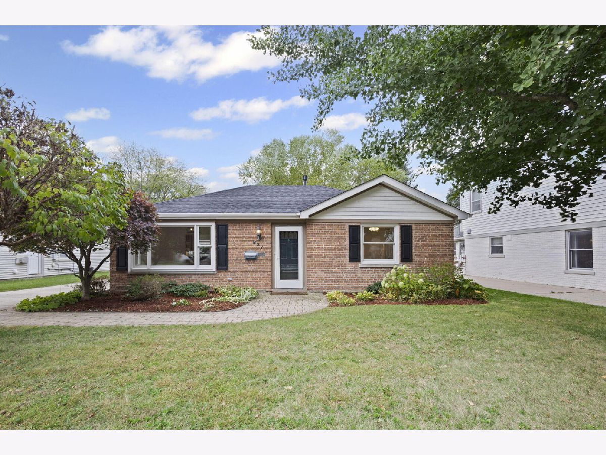  For Sale Libertyville Illinois, 837 Rockland Road