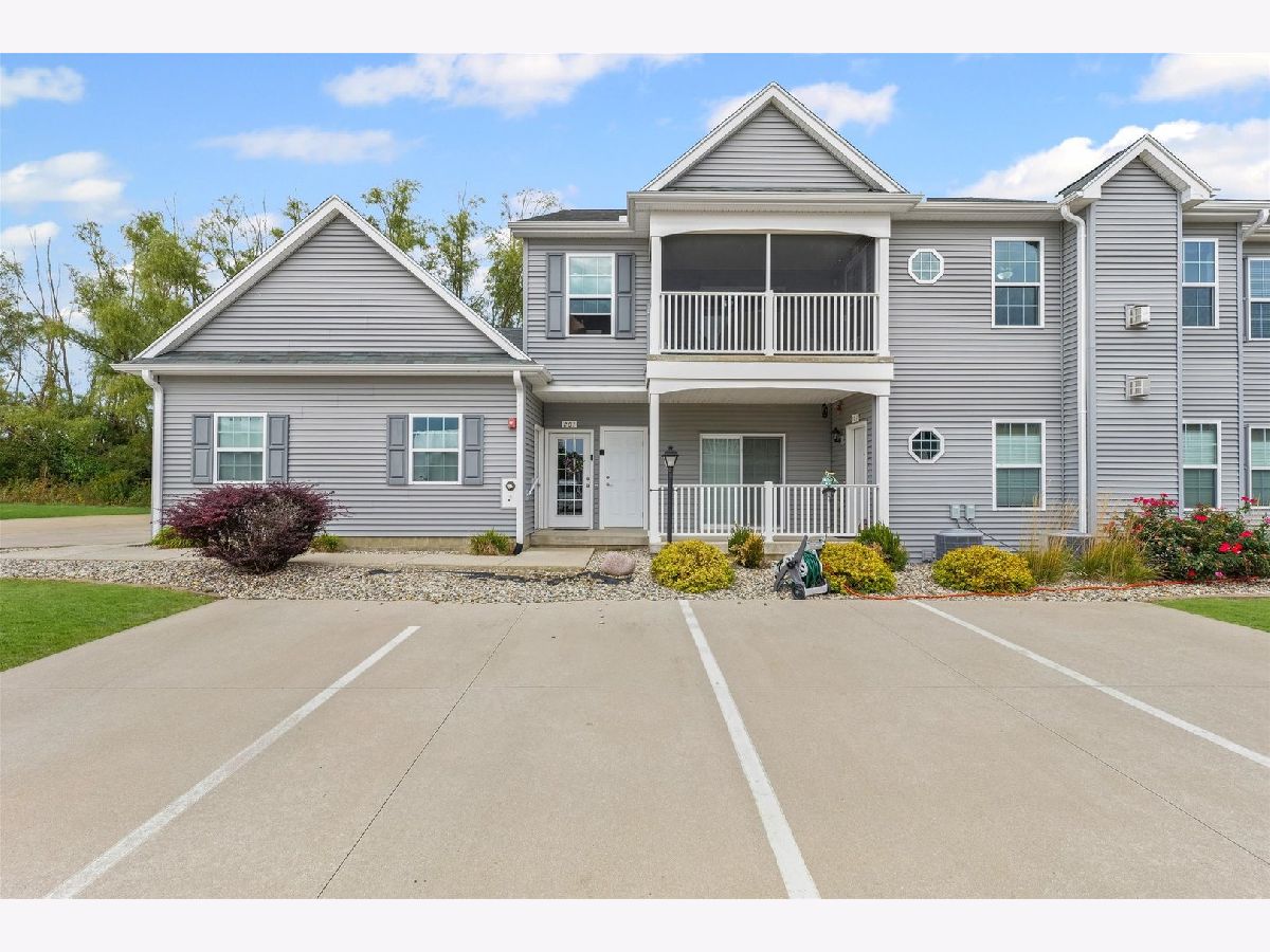  For Sale Urbana Illinois, 3044 Stillwater Landing