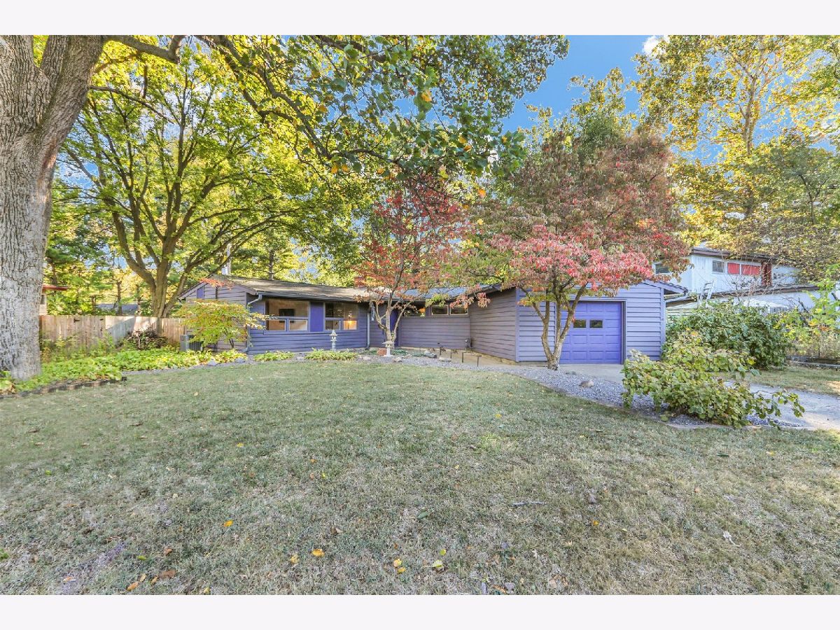 Homes & Condos & Townhomes Sold University Downs Urbana Illinois, 2028 Burlison