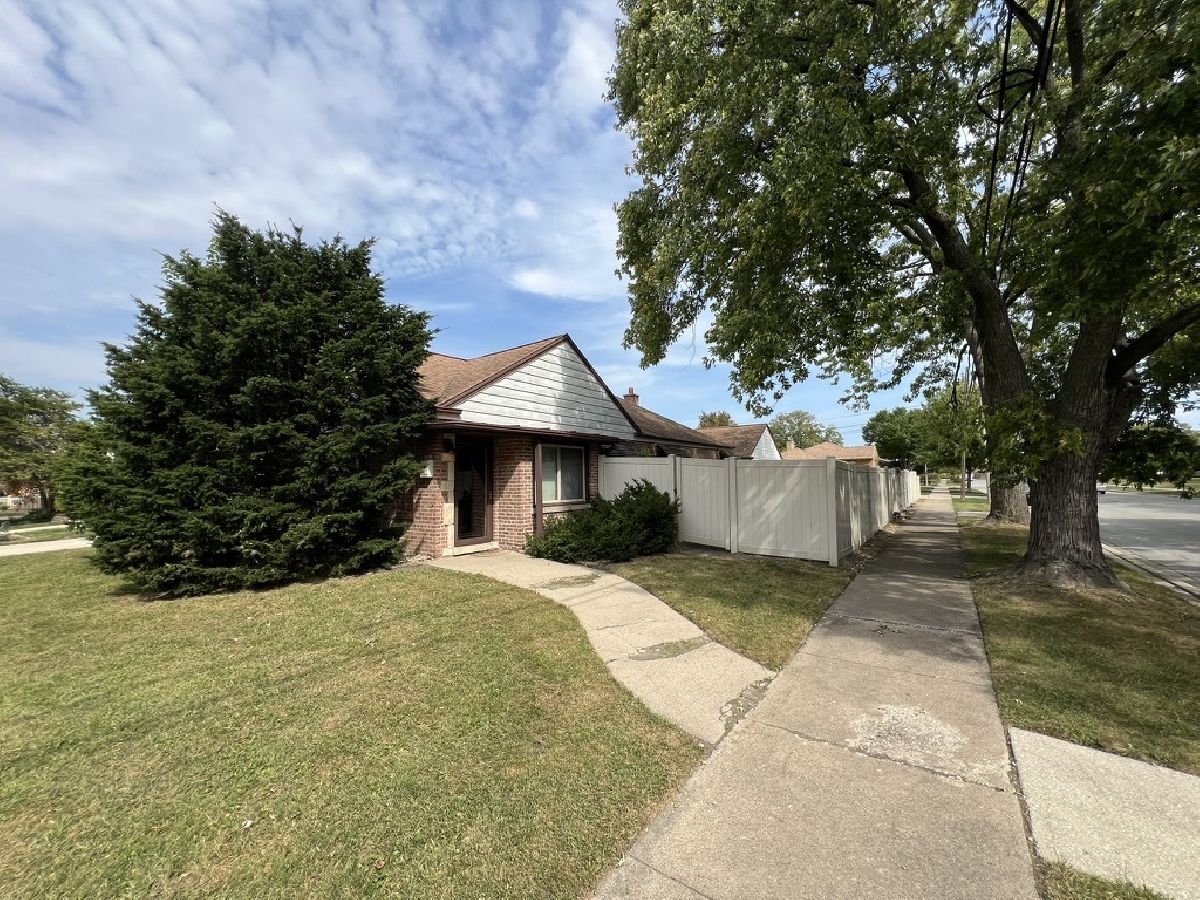 For Sale Evergreen Park Illinois, 10059 Spaulding Avenue