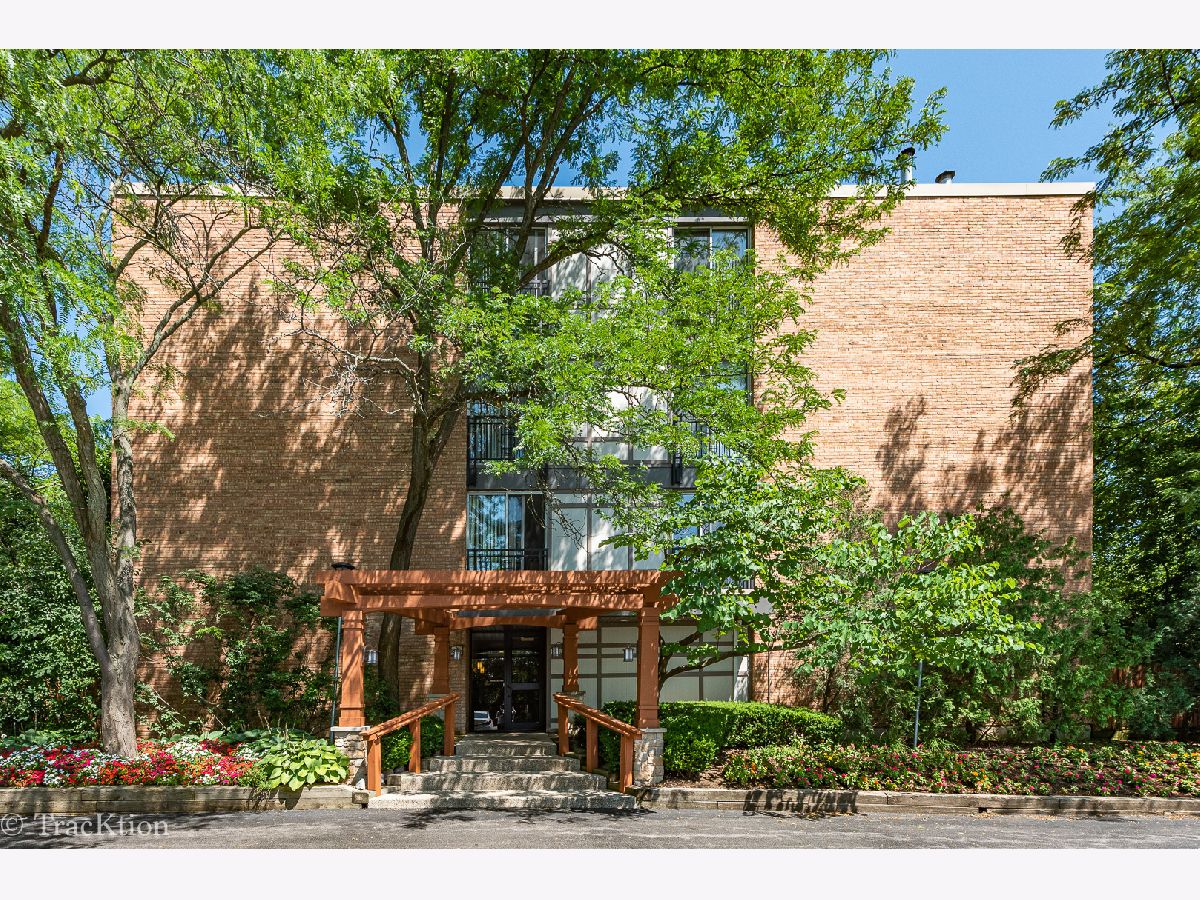 Condos & Townhomes For Rent Four Lakes Lisle Illinois, 1833 Four Lakes