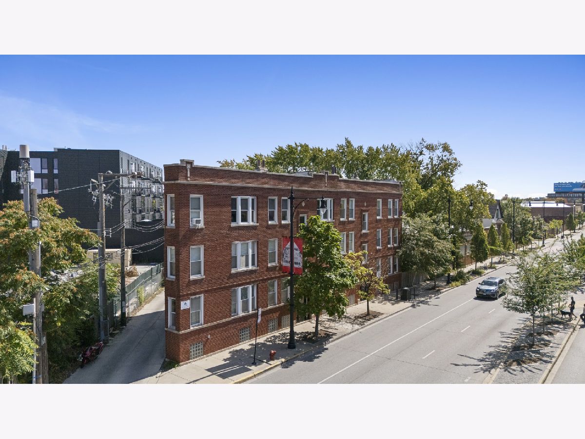  For Sale Chicago Illinois, 3131 Western Avenue
