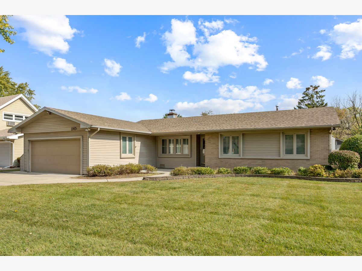 For Sale Elk Grove Village Illinois, 110 Essex Road