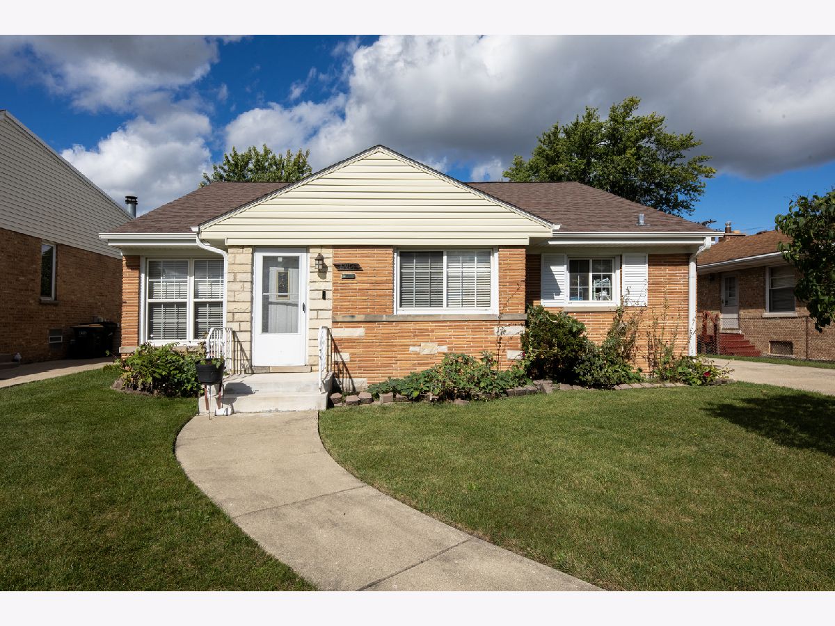 For Sale Niles Illinois, 6914 Oakton Court