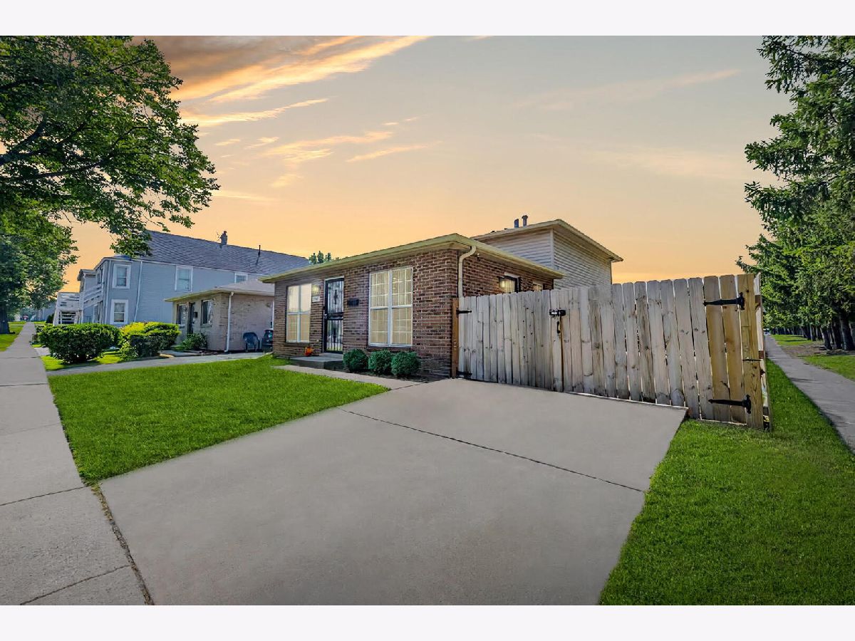 For Sale Summit Illinois, 7747 62nd Street