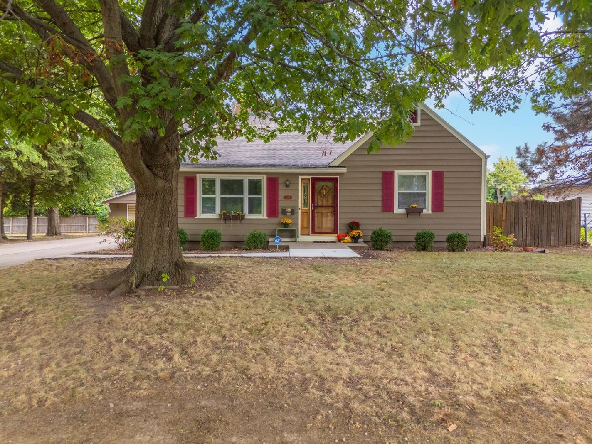  For Sale Bloomington Illinois, 1114 Beechwood Avenue