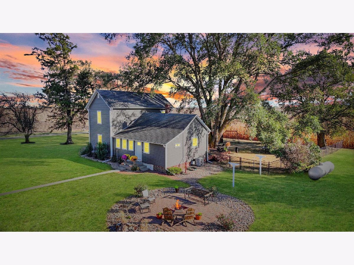  For Sale Villa Grove Illinois, 151 County 1700 E Road