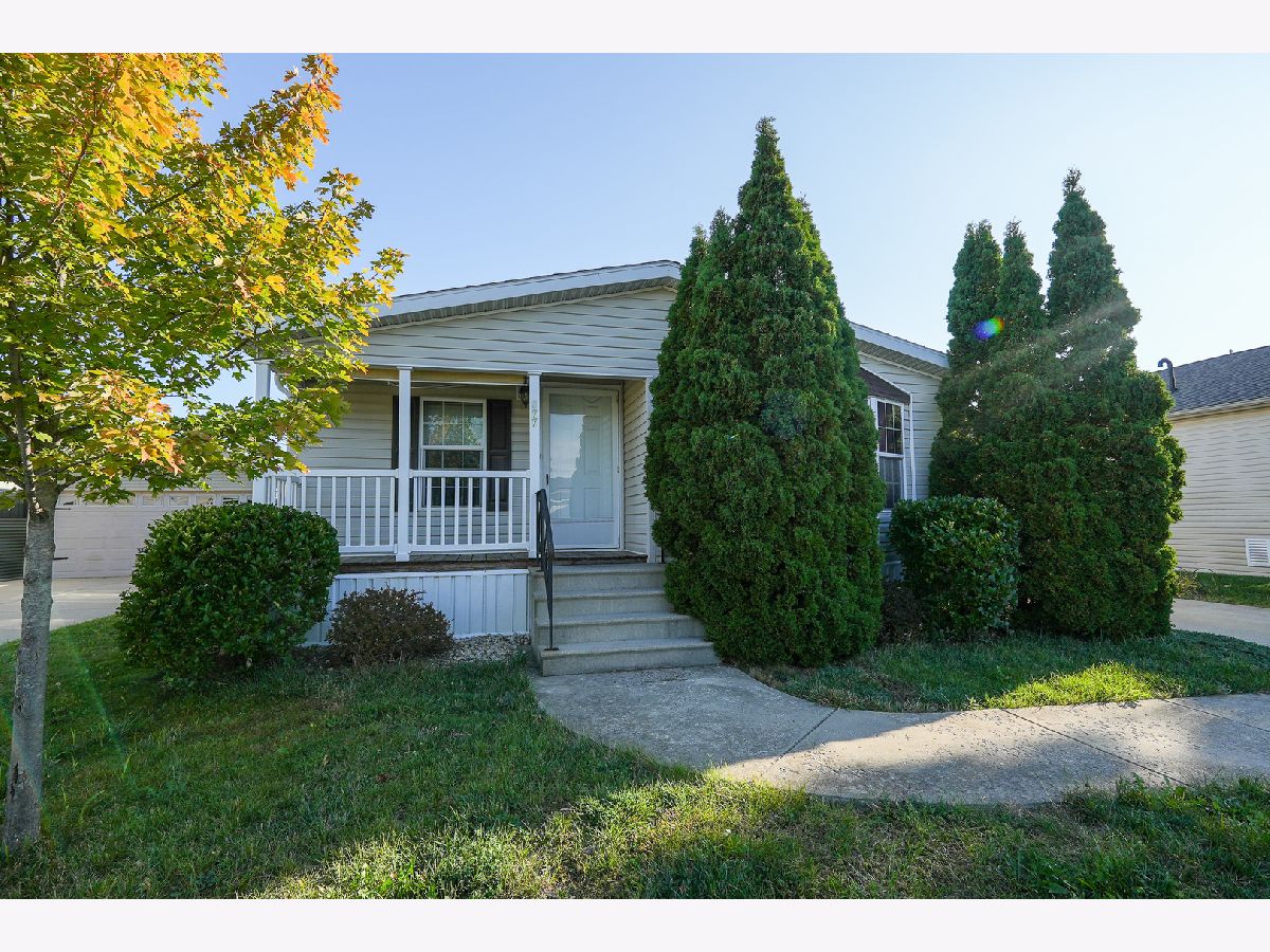  For Sale Manteno Illinois, 877 Banyan