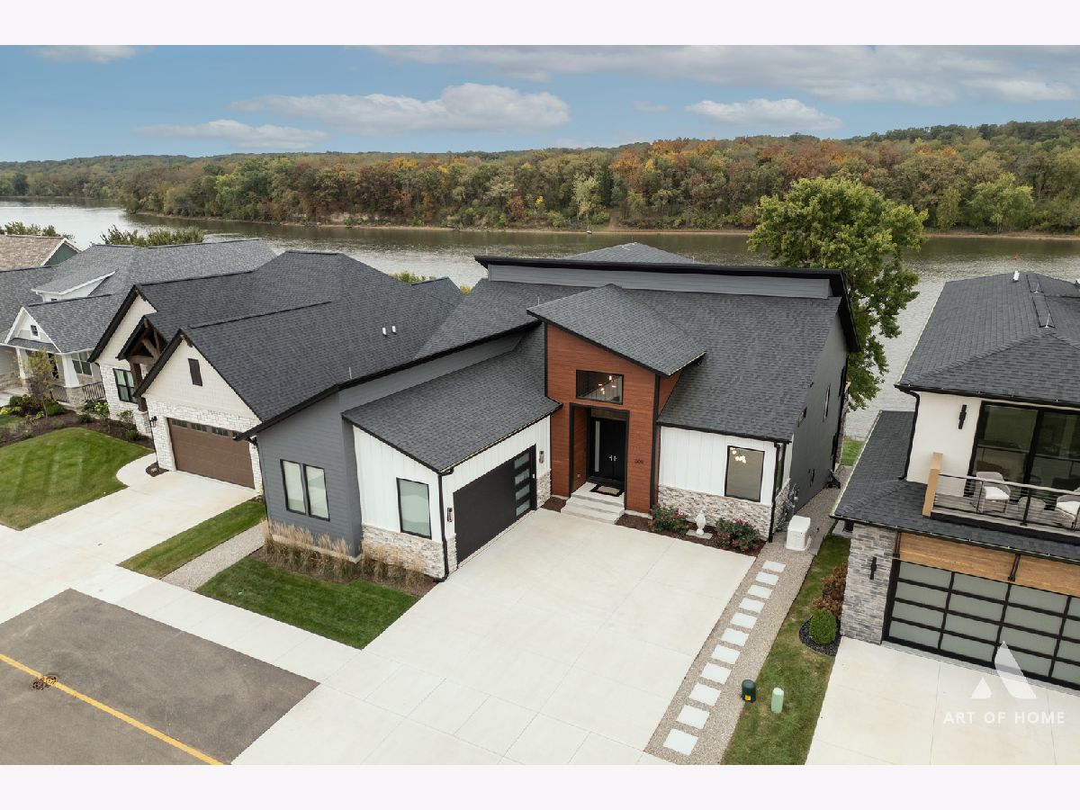  For Sale Ottawa Illinois, 309 Leeward Way