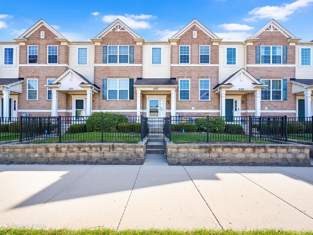  For Rent Hanover Park Illinois, 6567 Church