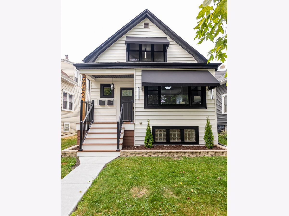  For Sale Chicago Illinois, 5942 Eastwood Avenue