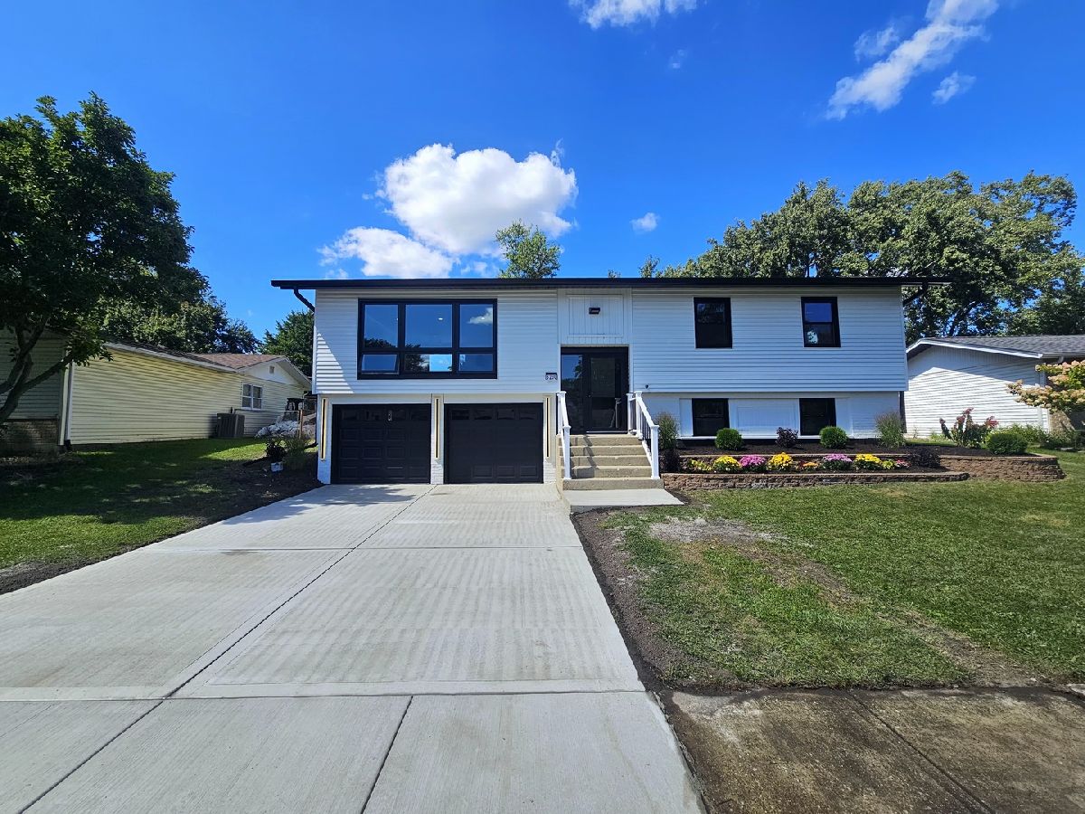  For Sale Oak Forest Illinois, 6230 Boca Rio Drive