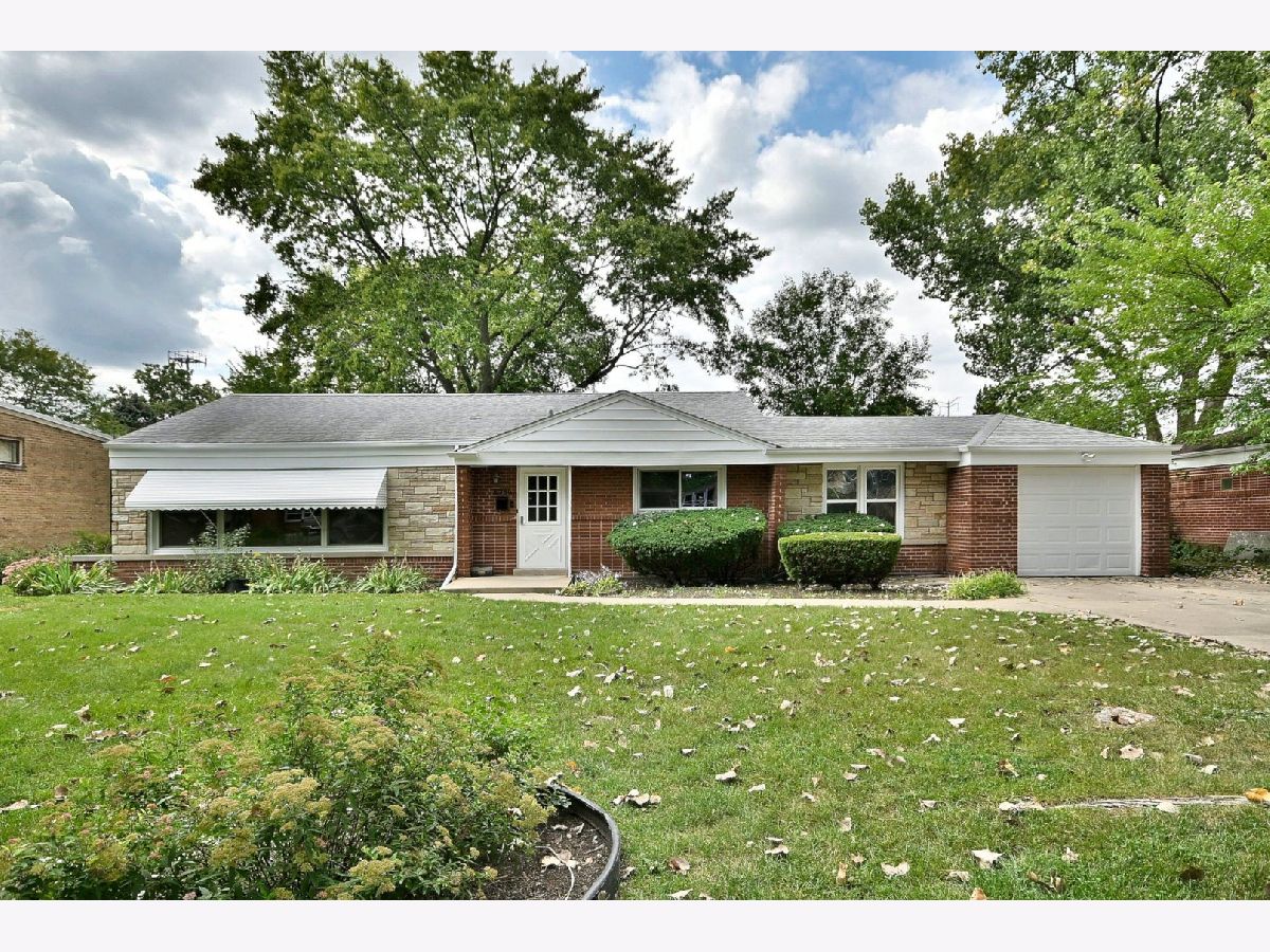  For Rent Lincolnwood Illinois, 6750 Kostner