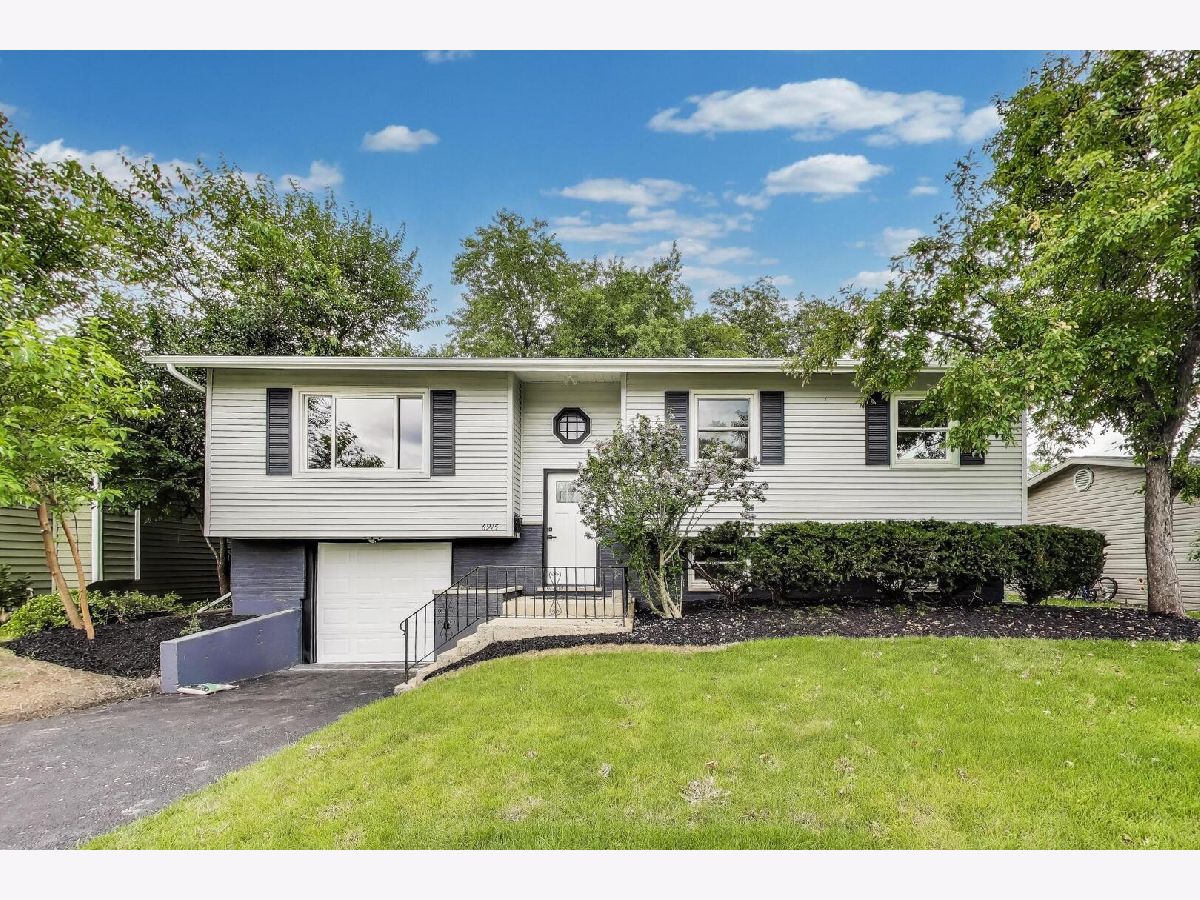  For Sale Hanover Park Illinois, 6915 Hawthorne Lane
