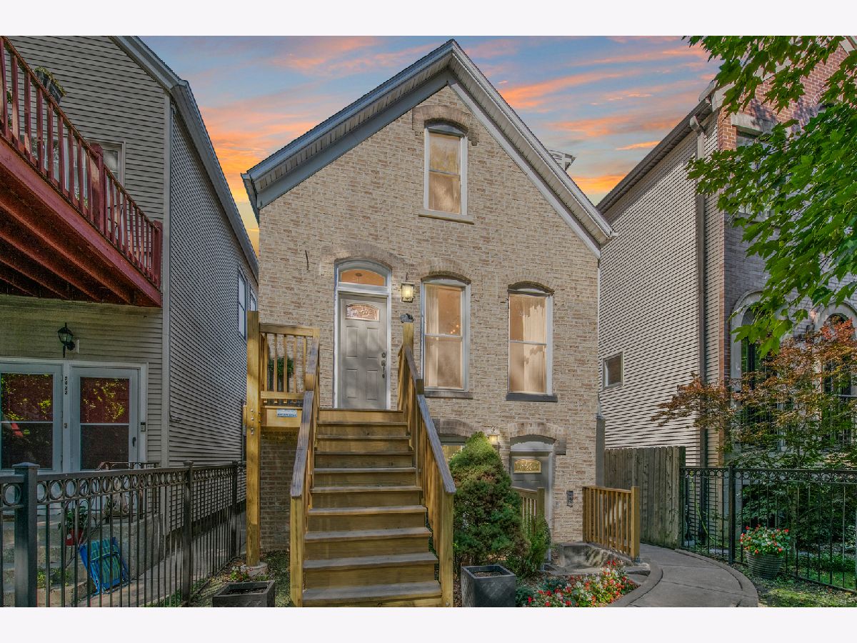  For Sale Chicago Illinois, 2418 Charleston Street