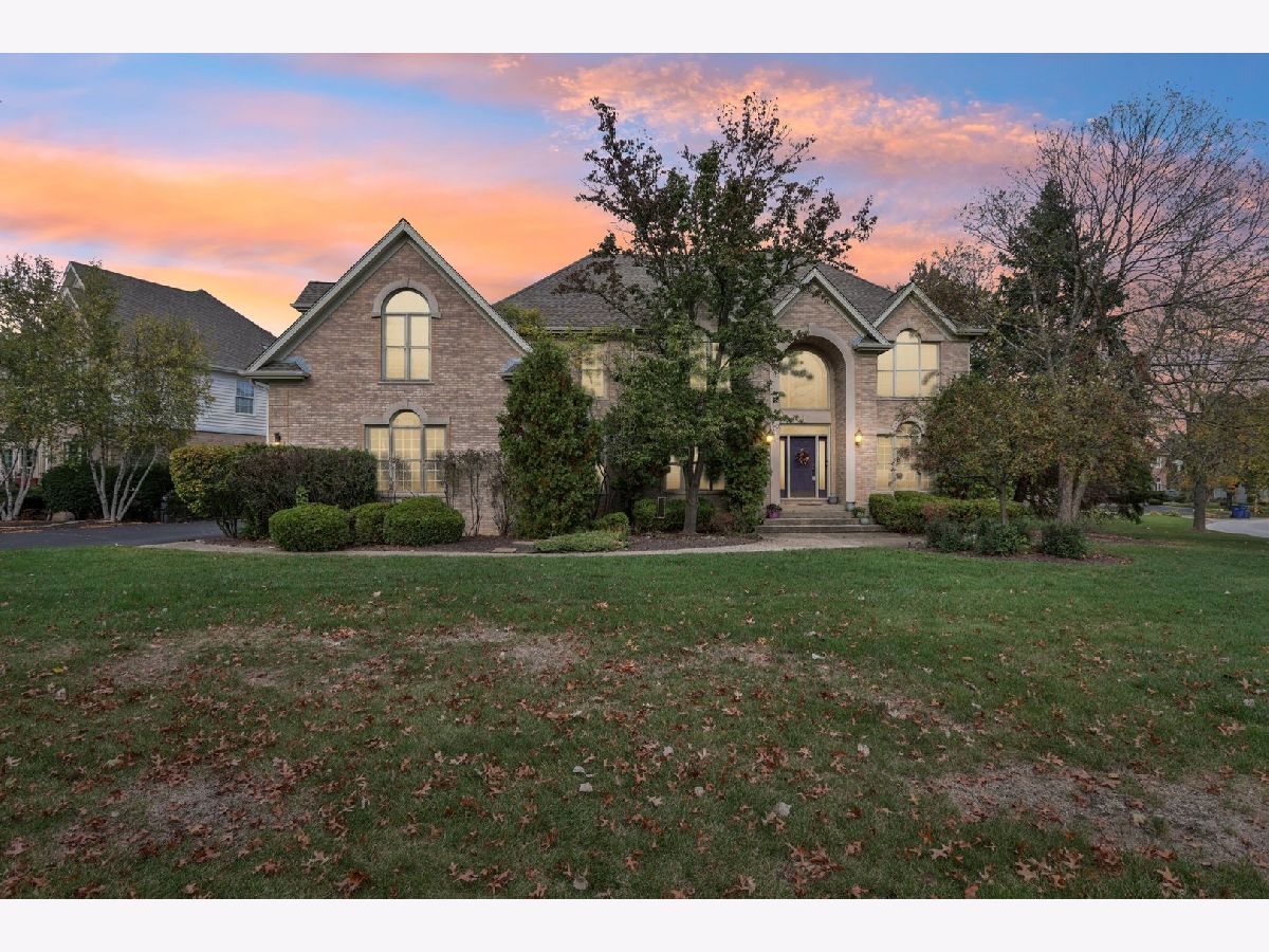Homes For Sale Herons Crossing Kildeer Illinois, 22906 North Woodcrest Lane