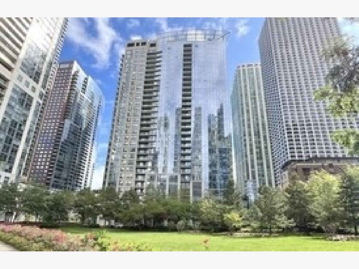  Sold Chicago Illinois, 201 Westshore