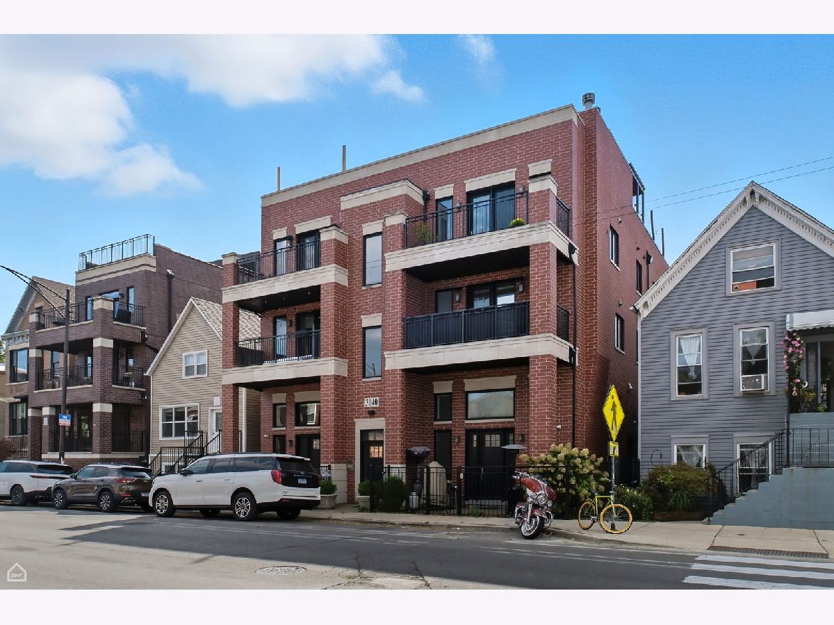  For Sale Chicago Illinois, 3140 Elston Avenue