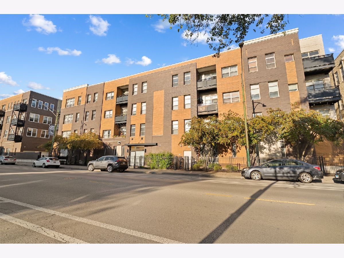  Sold Chicago Illinois, 2951 Clybourn