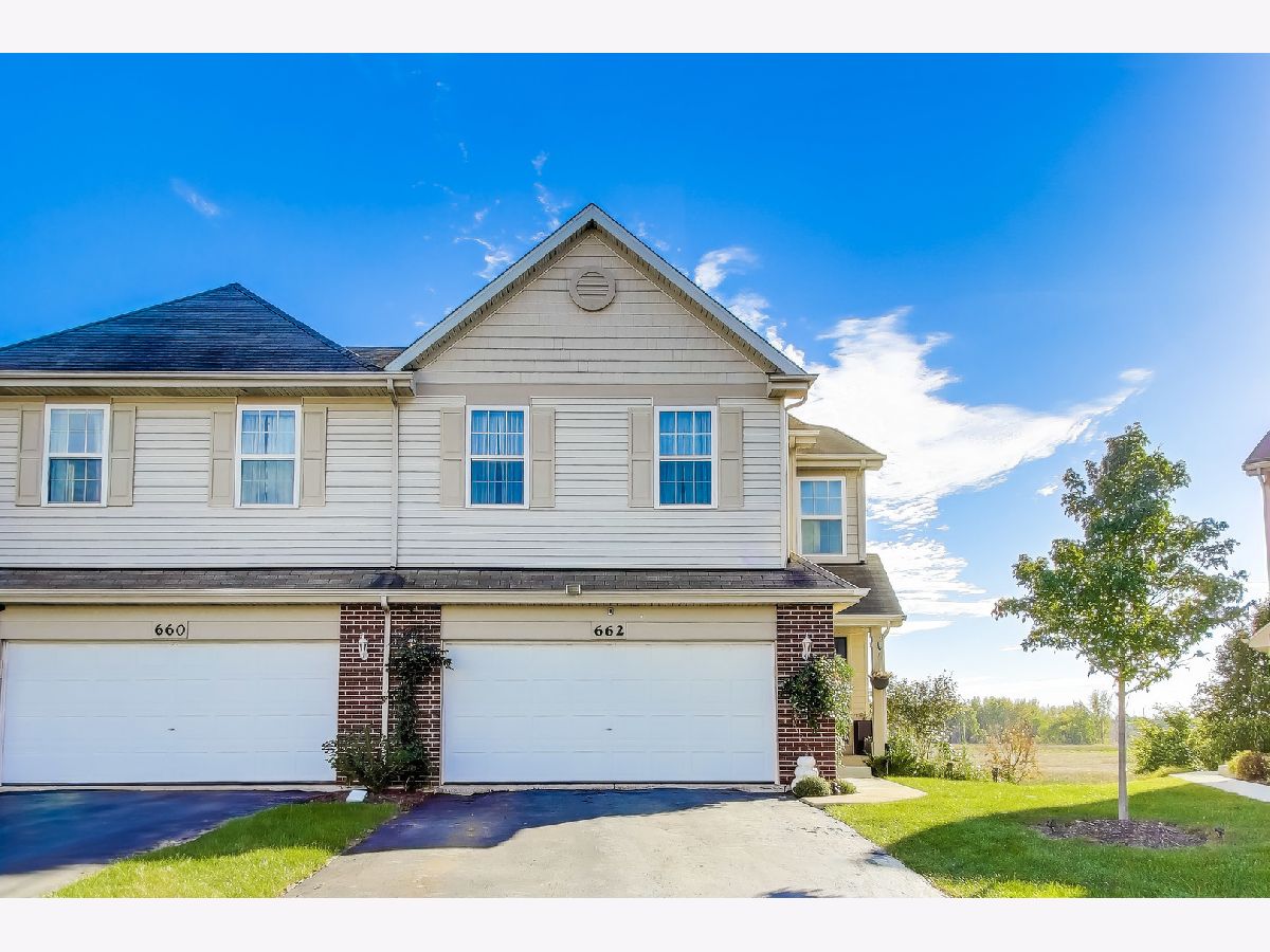 For Sale Romeoville Illinois, 662 Elizabeth Court