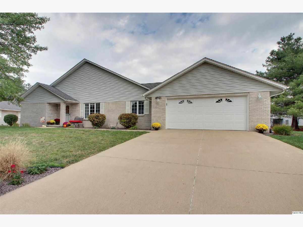  Sold Quincy Illinois, 4921 Lake View