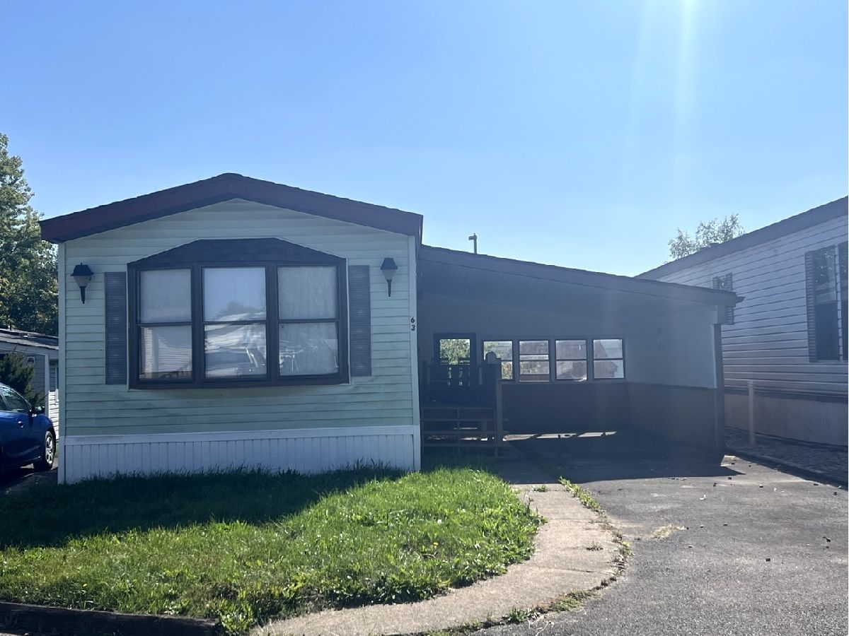  For Sale Manteno Illinois, 63 Maple Lane