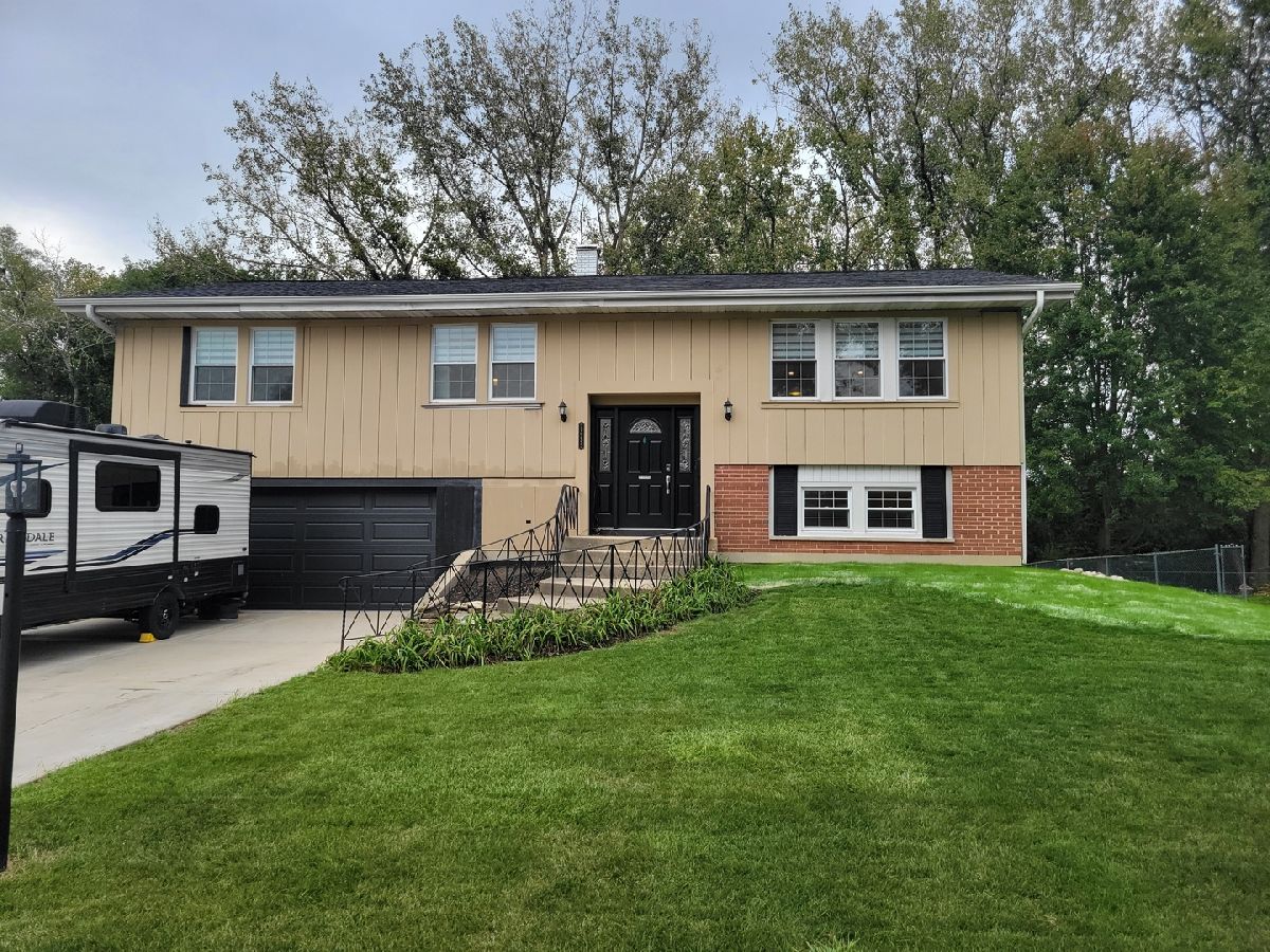 For Rent Glen Ellyn Illinois, 2S245 Mayfield