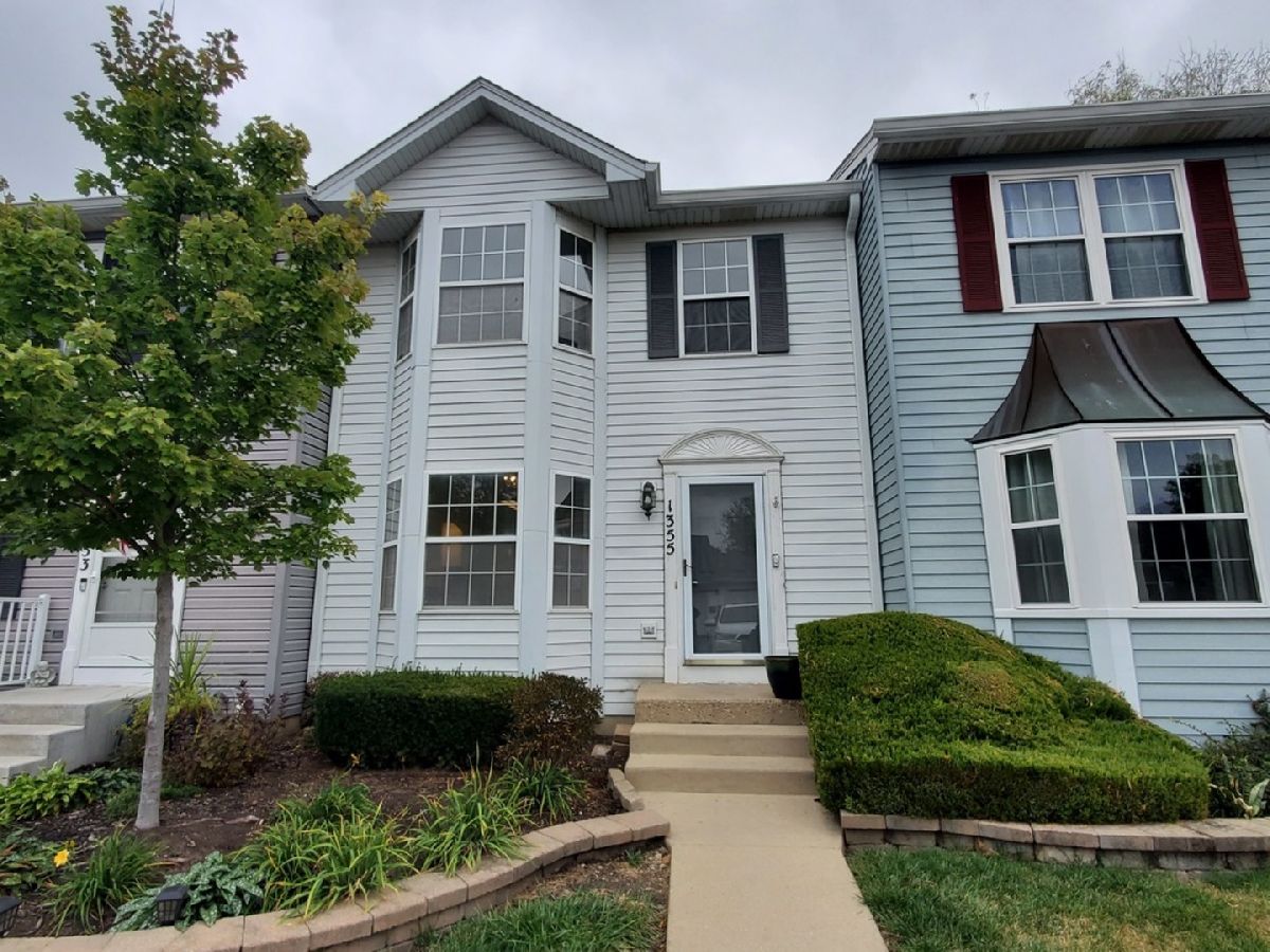  For Rent Geneva Illinois, 1355 Dunham