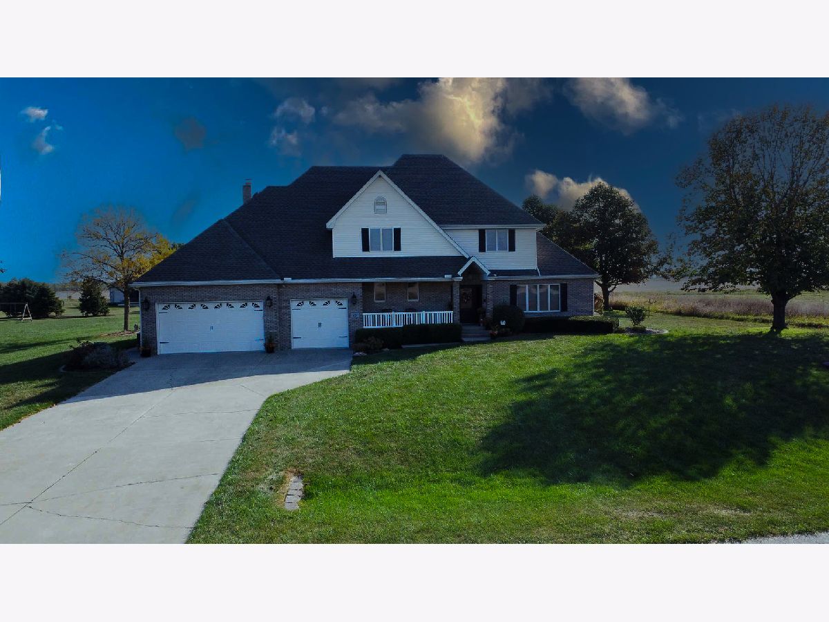  For Sale Watseka Illinois, 23 Cedarwood Drive