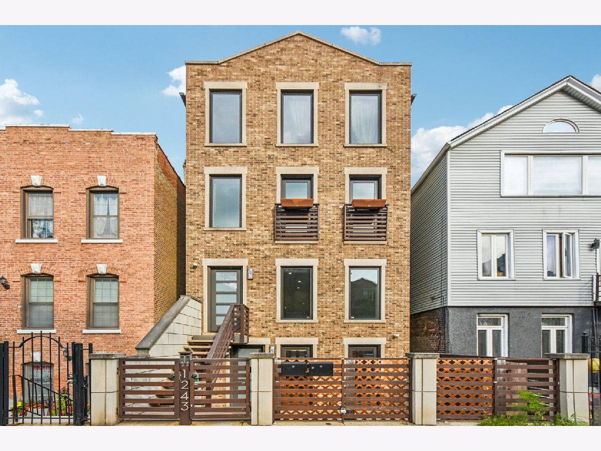  For Sale Chicago Illinois, 1243 Cleaver Street