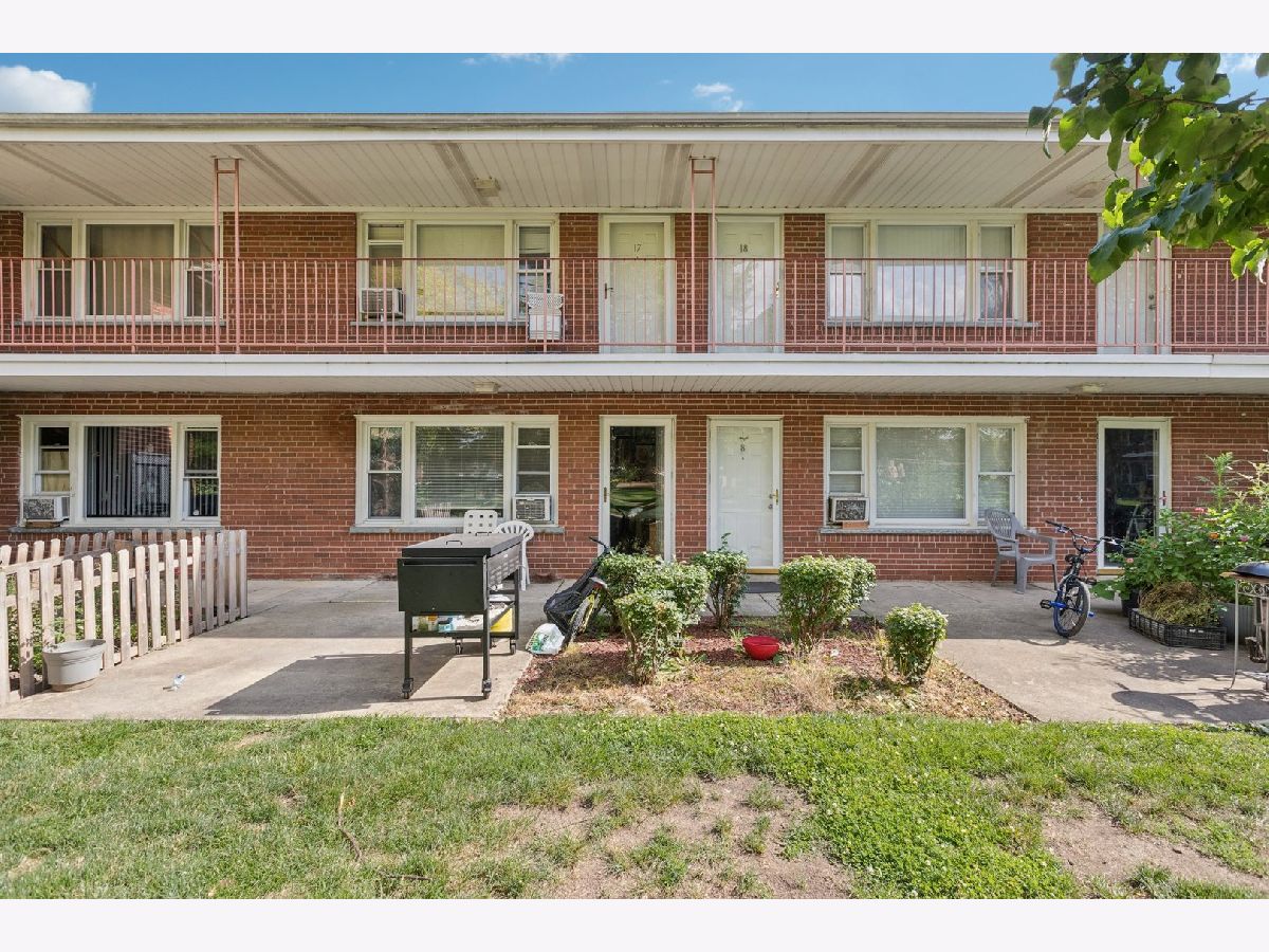  For Sale Arlington Heights Illinois, 1119 Algonquin Road