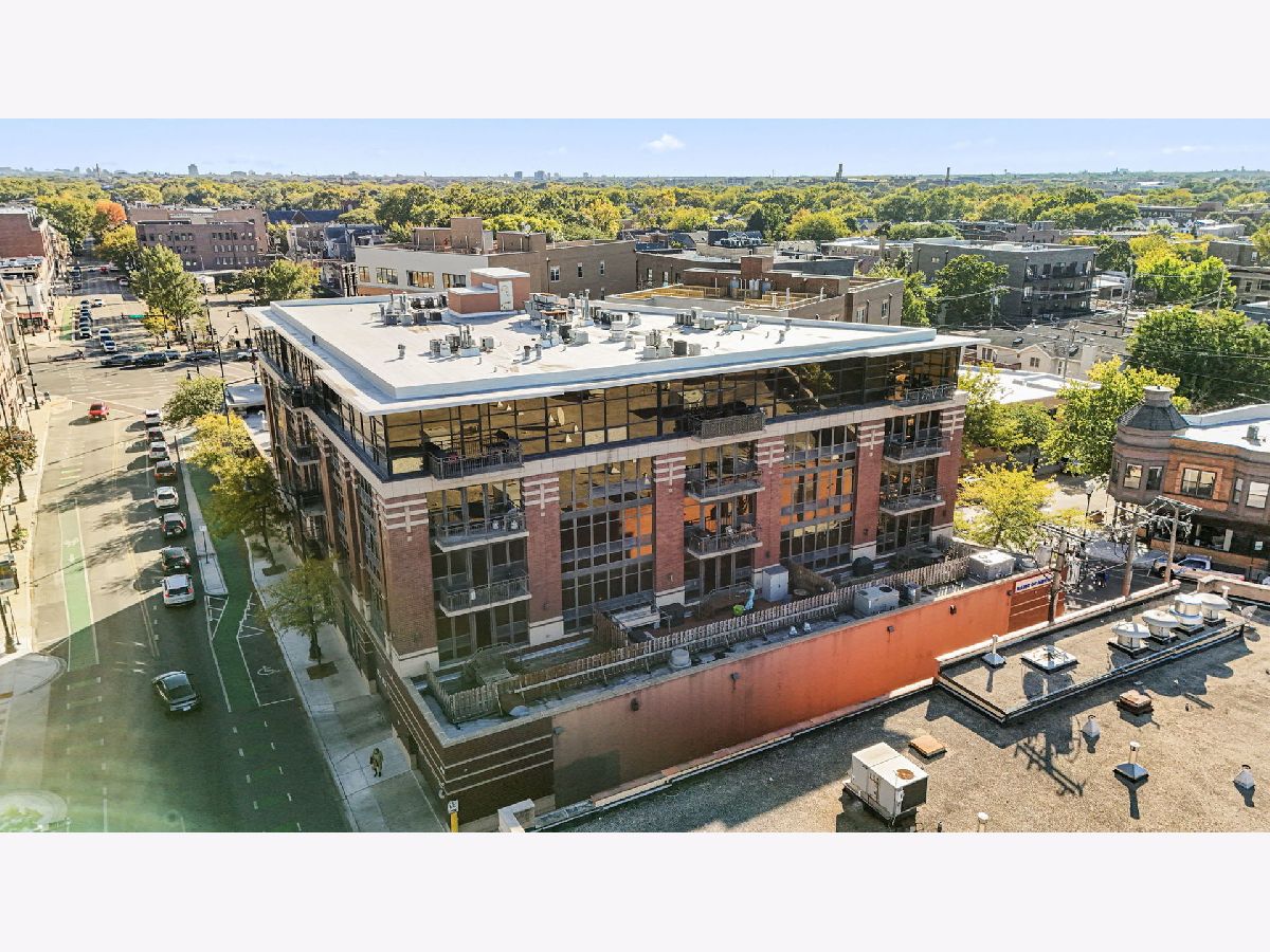  For Sale Chicago Illinois, 4020 Damen Avenue
