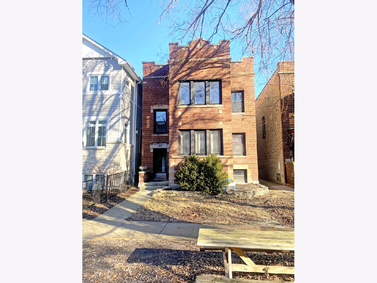  For Sale Chicago Illinois, 2754 Giddings Street