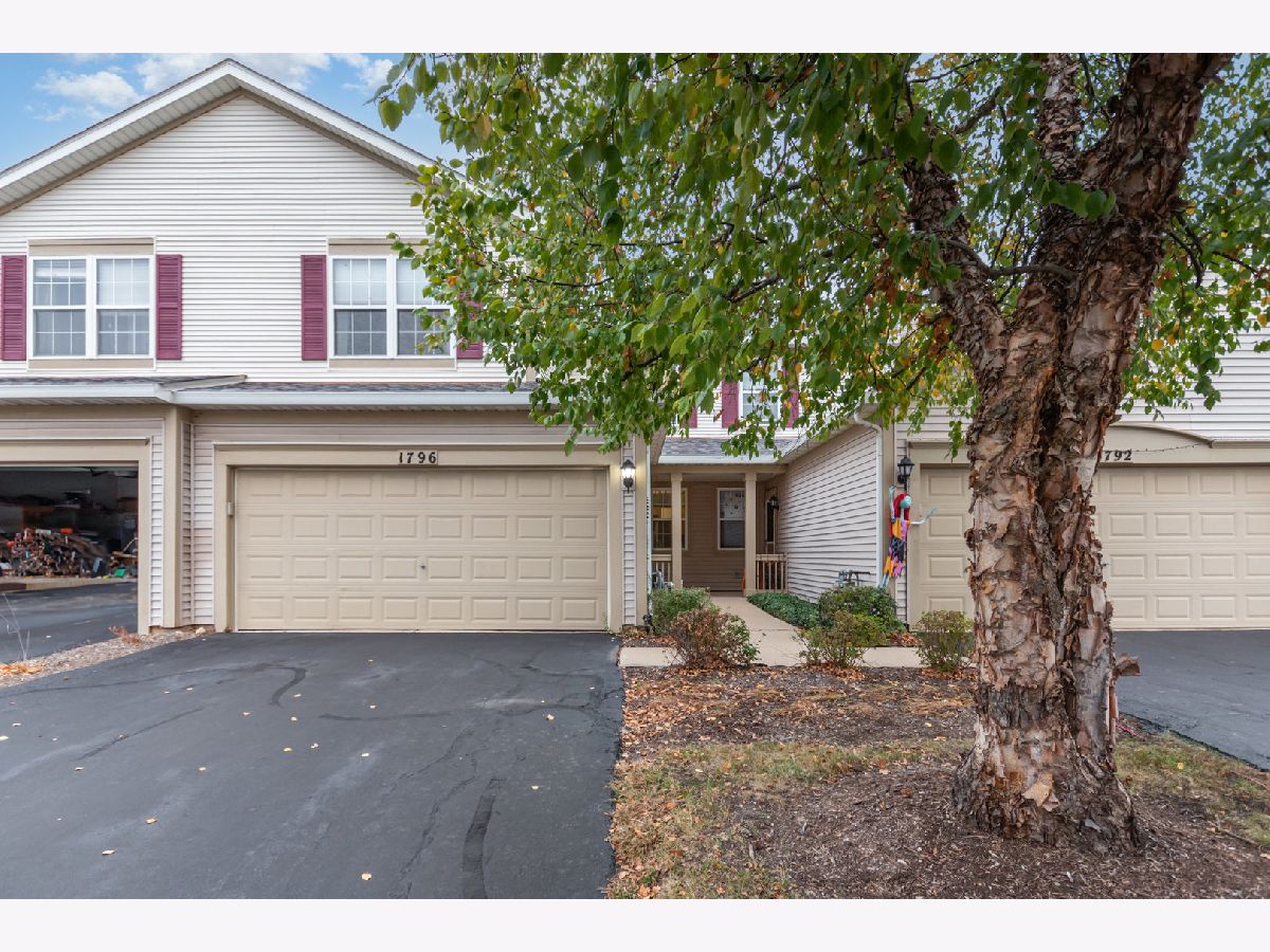 For Sale Romeoville Illinois, 1796 Wentworth Circle