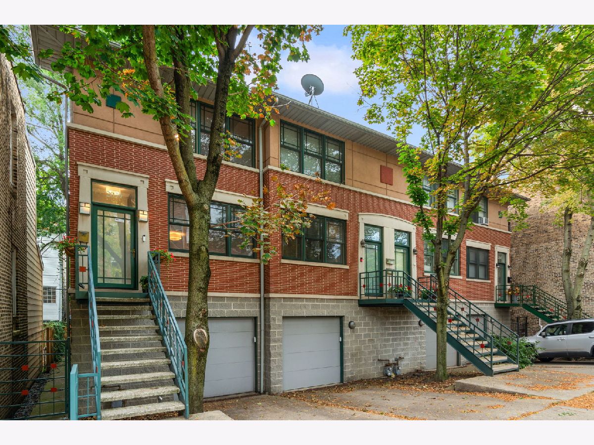  For Sale Chicago Illinois, 2039 Webster Avenue