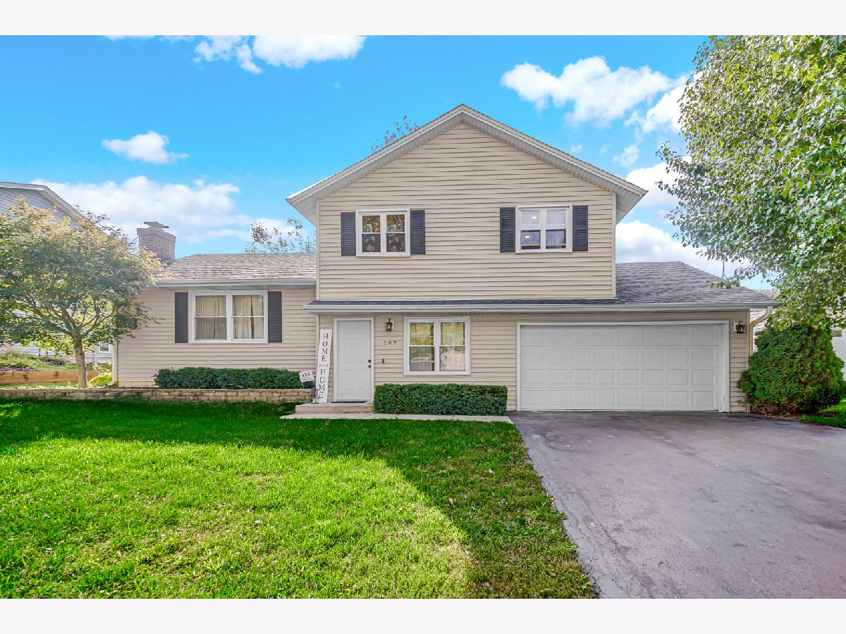  For Sale Cary Illinois, 589 Arthur Drive
