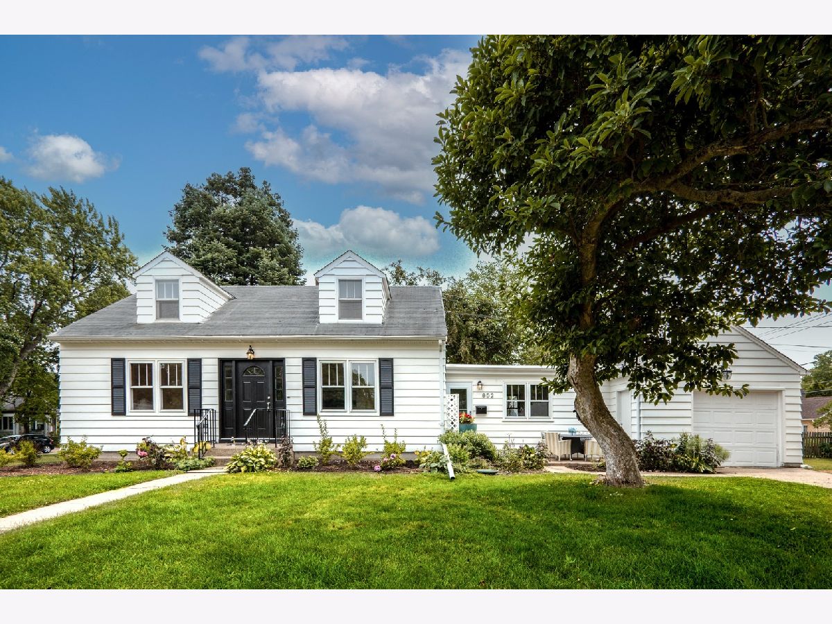  For Sale Geneva Illinois, 802 Union Street