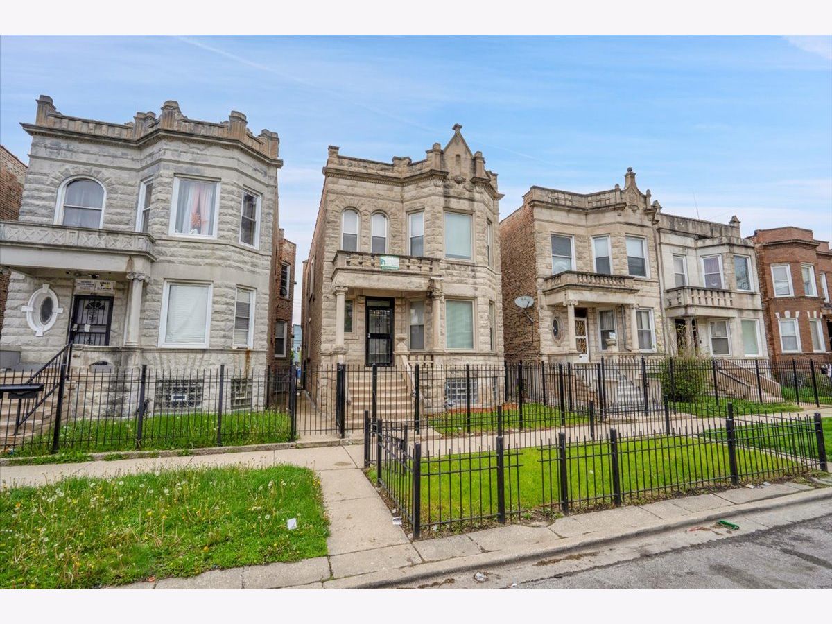  For Sale Chicago Illinois, 4336 Adams Street