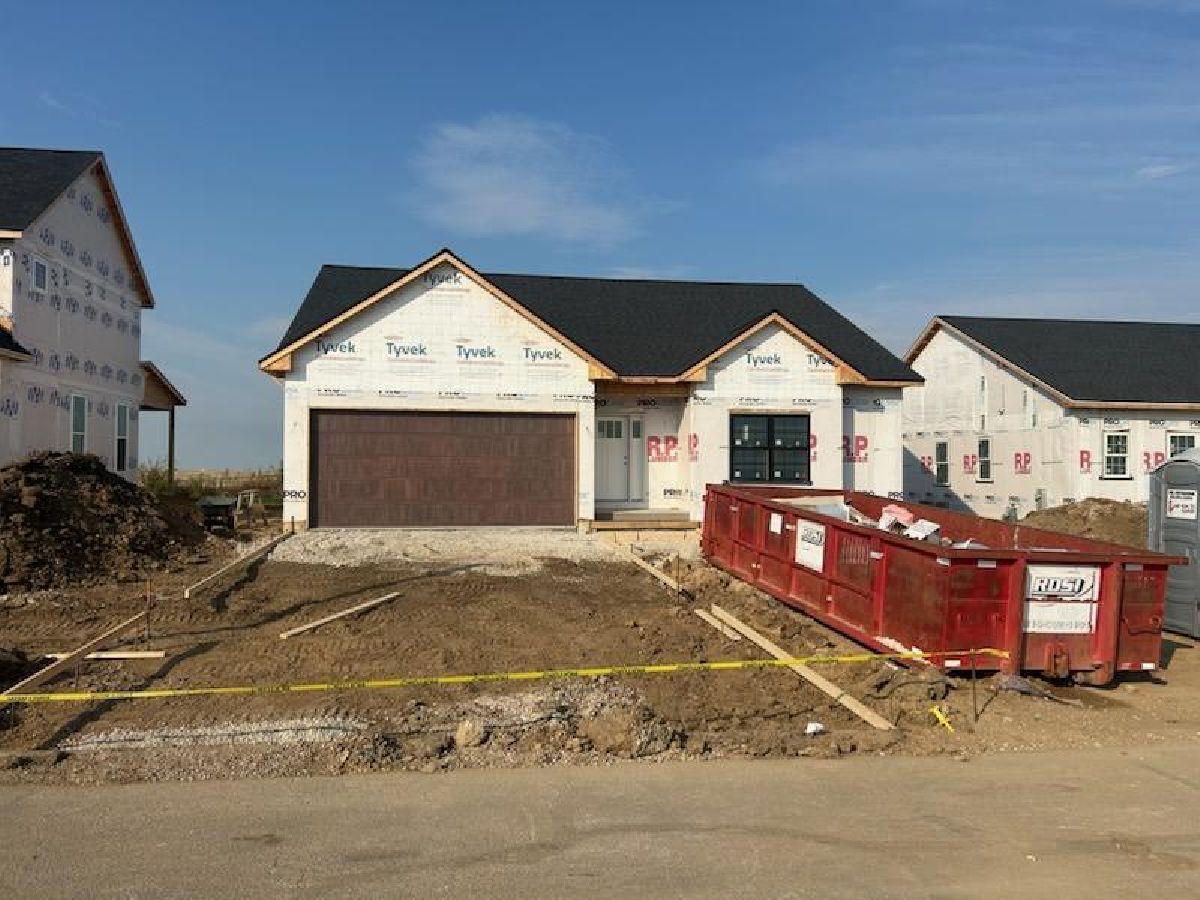  For Sale Rochelle Illinois, 667 Regulators Street